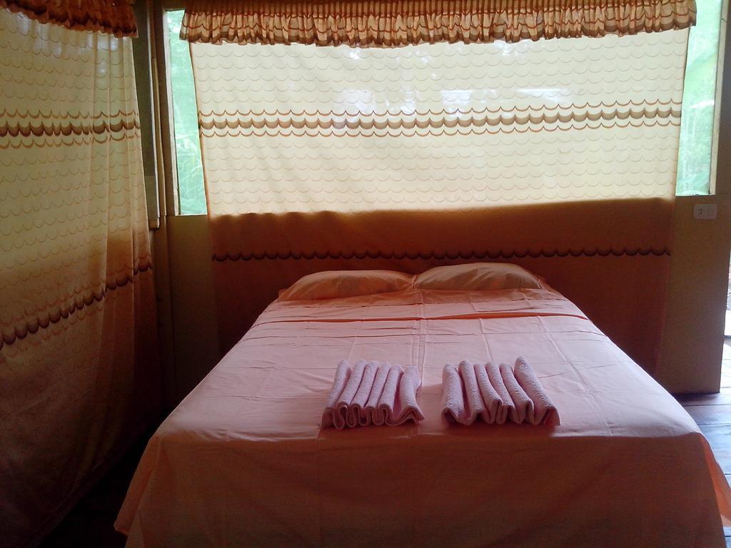 Amazon Queen Lodge Mazán Pokój zdjęcie