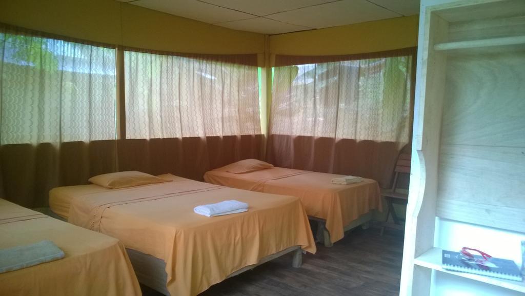 Amazon Queen Lodge Mazán Pokój zdjęcie